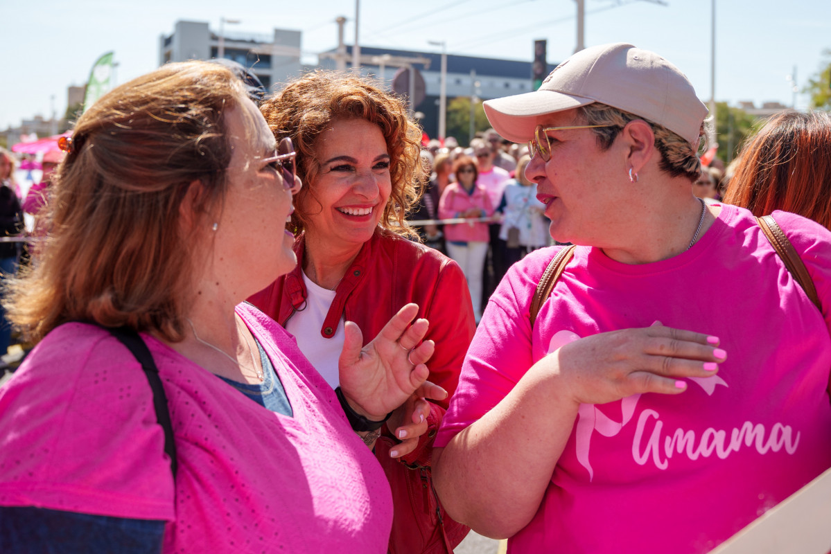 EuropaPress 7432908 candidata junta andalucia partido psoe a maria jesus montero conversa
