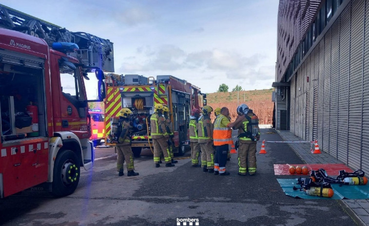 Dues persones afectades per una explosió en un laboratori químic a Manresa