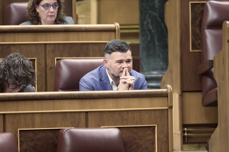 Rufián s'aferra a ERC malgrat les tensions internes: 