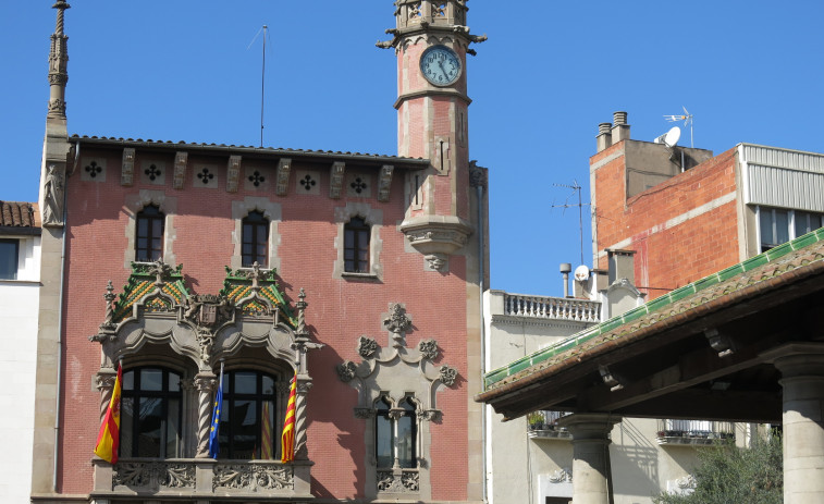 Imputat un regidor del PSC a Granollers per un taller que simulava atacs a la policia amb còctels molotov