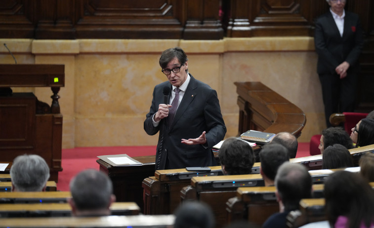 Salvador Illa desmunta la mentida sobre la regularització: no col·lapsaran la sanitat ni l'educació catalana