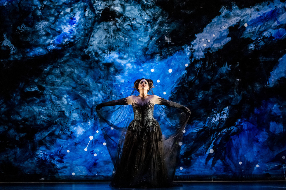 The Magic Flute (C) ROH 2019. Photographed by Tristram Kenton