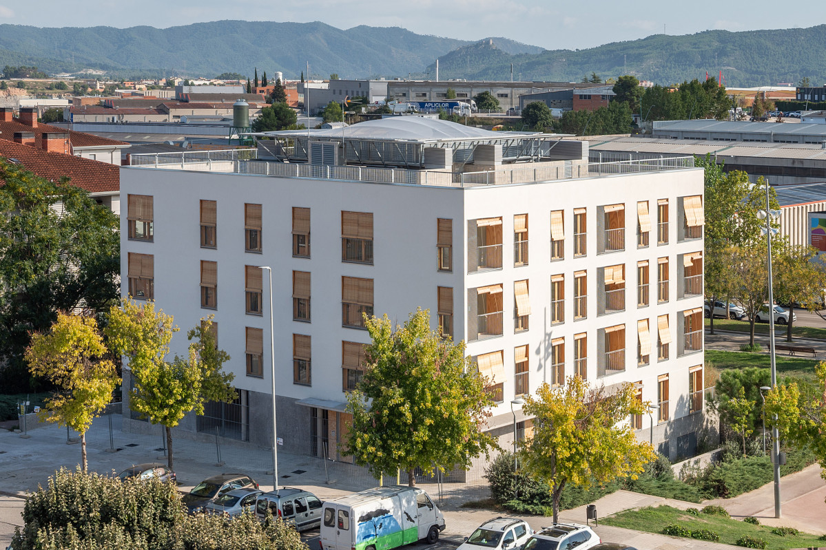 EuropaPress 7078068 finalizan obras construccion 24 viviendas alquiler asequible igualada (1)