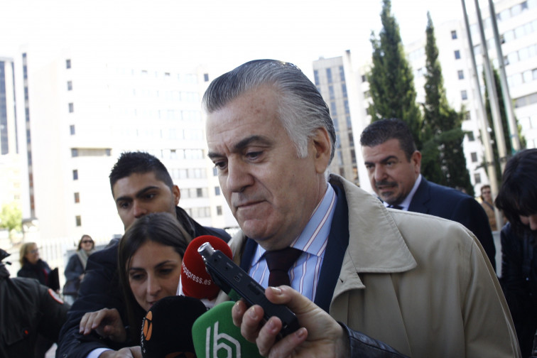 EuropaPress 5803028 luis barcenas extesorero pp salida juzgados