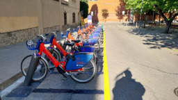 El servicio AMBici crece en Esplugues y supera los 1.000 usuarios con una nueva estación