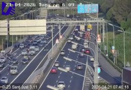 Importantes retenciones complican la movilidad en el Baix Llobregat en hora punta