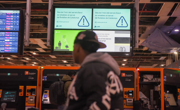 Rodalies continua atrapat en el caos: cinc línies fora de 'servei habitual' i més de 200 límits de velocitat