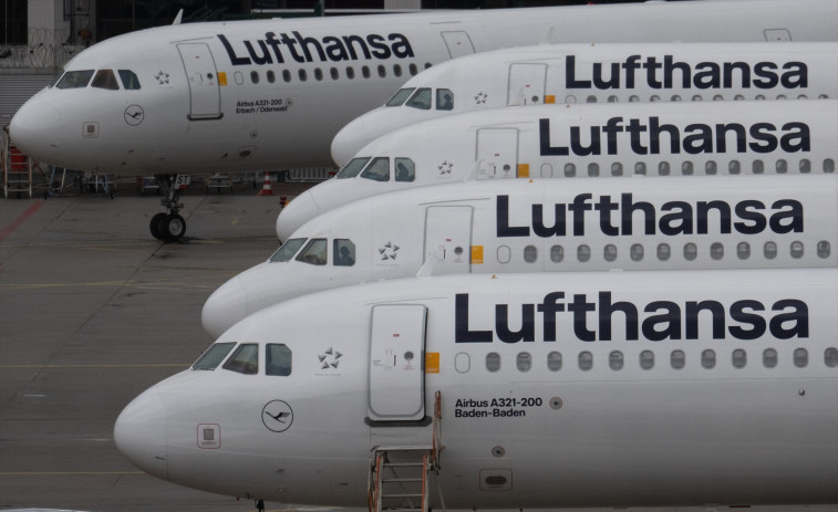 Lufthansa cancel·la 20.000 vols per la guerra de l'Iran i deixa en l'aire l'estiu de milers de passatgers