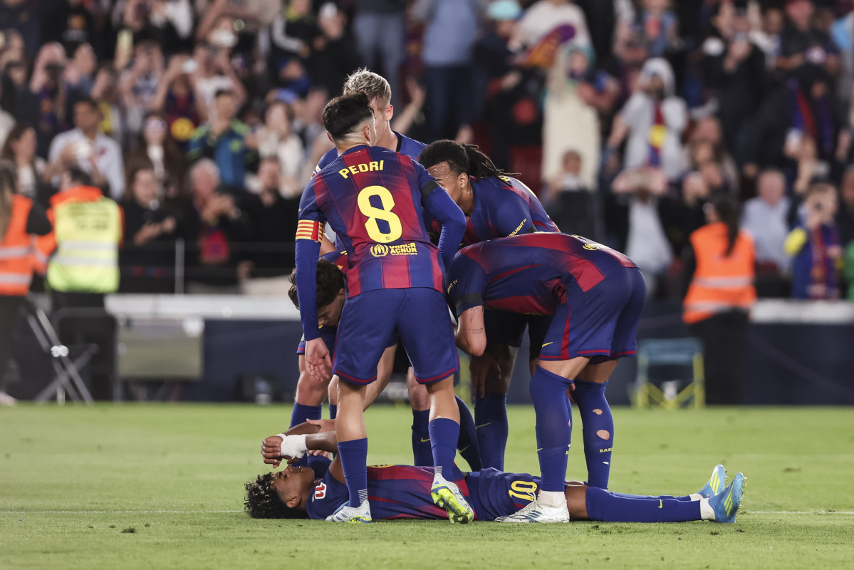 EuropaPress 7463266 lamine yamal of fc barcelona hurts during the spanish league laliga ea