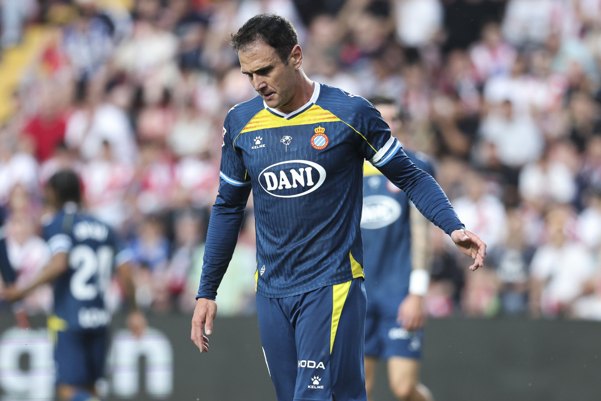 EuropaPress 7466555 kike garcia of rcd espanyol lamenting during the spanish league laliga ea