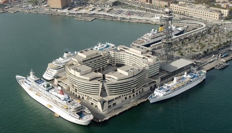 Creuer barcelona port