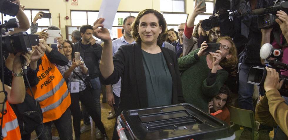 Colau referèndum indepe