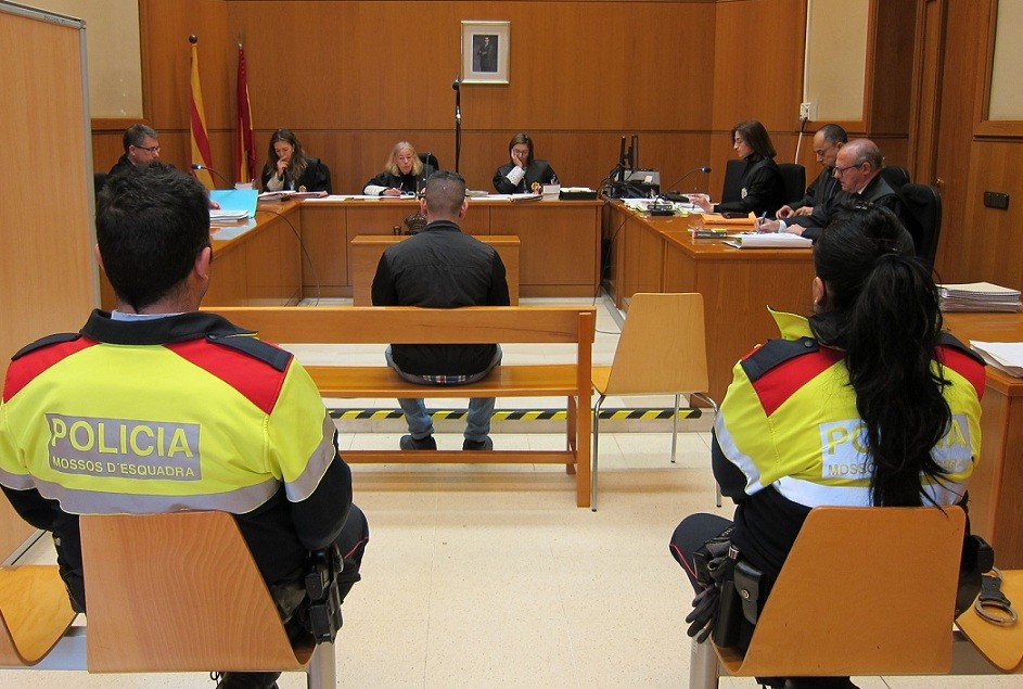 Agressió homòfoba sitges jutjats 07032018