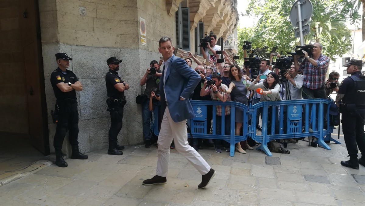 Urdangarin arriba a l'audiència de palma