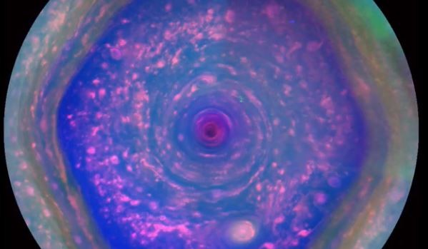 Tempestes hexagonals en Saturn. Cru00e9ditos Cassini ESA