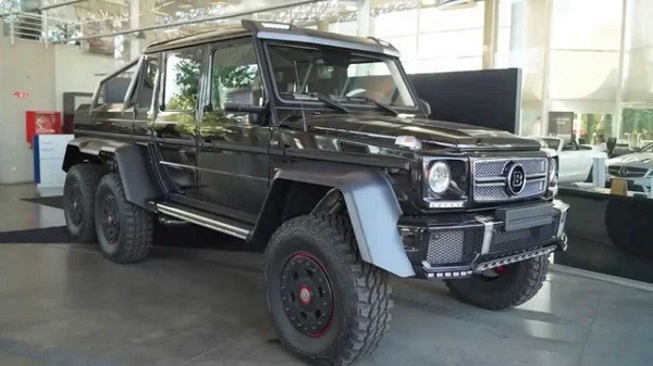 Mercedes AMG G63 Brabus 6x6