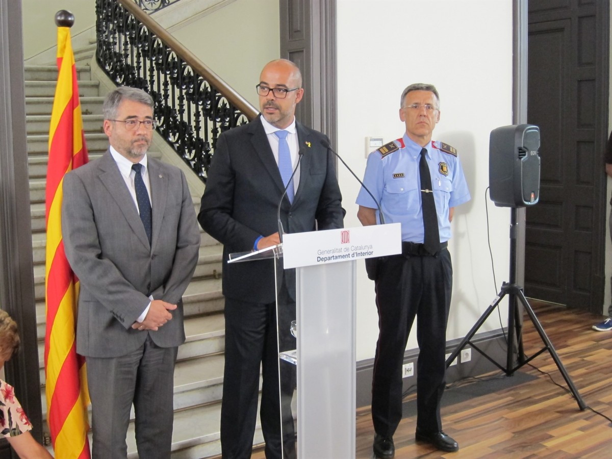 Buch mossos augment