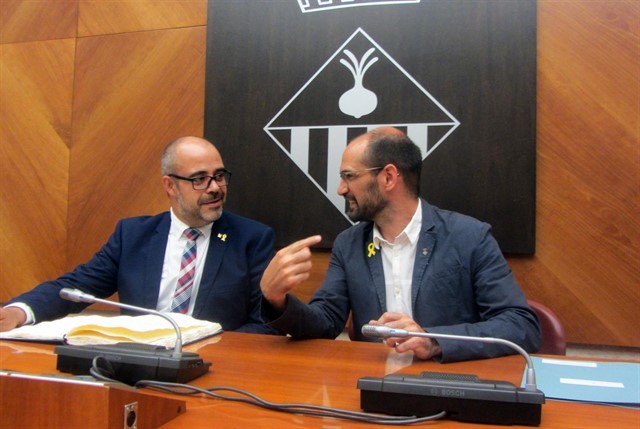 El conseller Miquel Buch i l'alcalde de Sabadell, Maties Serracant