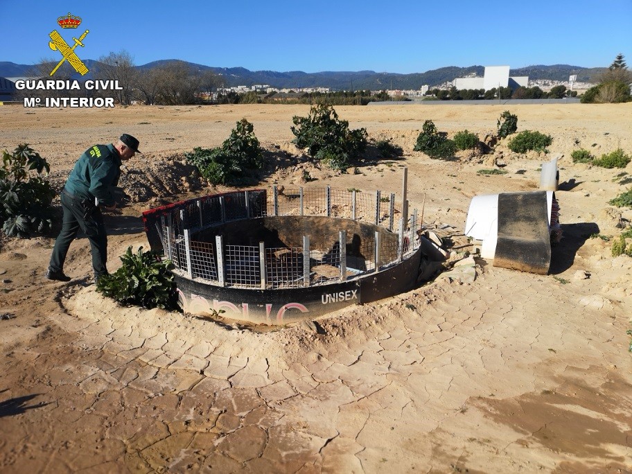 Un pou il·legal online trobat per la Guàrdia Civil en un parc agrari de Viladecans (Bar