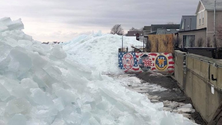 Tsunami de gel a Noerteamu00e9rica, Town of Hamburg Emergency Services