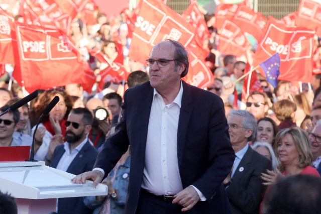 Acto de cierre de campaña del PSOE en el Auditorio Pilar García Peña de Madrid
