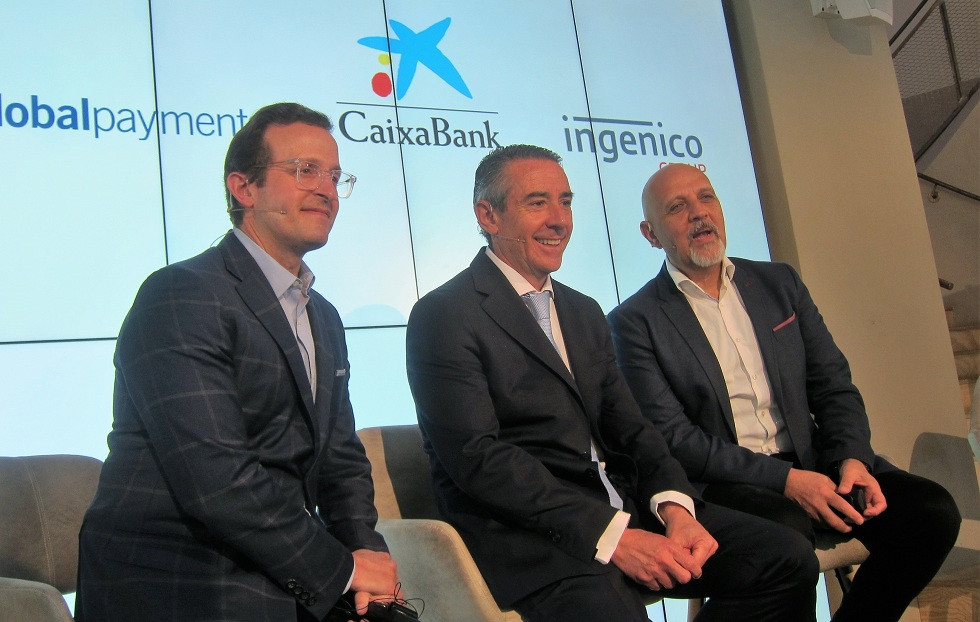 Jeff Sloan (Global Payments) Juan Antonio Alcaraz (CaixaBank) i Mark Antipof (Ingenico)