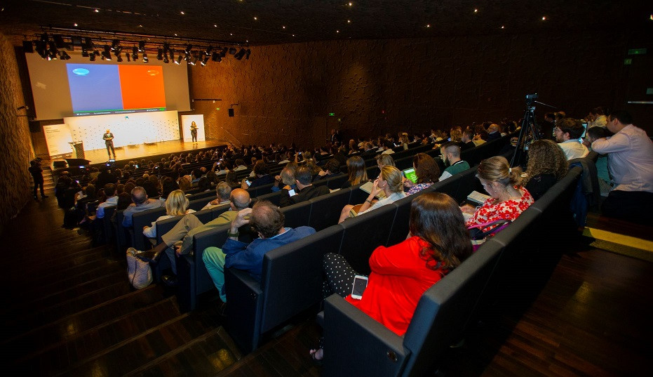 Anuari Dircom 2019 Auditori (002)