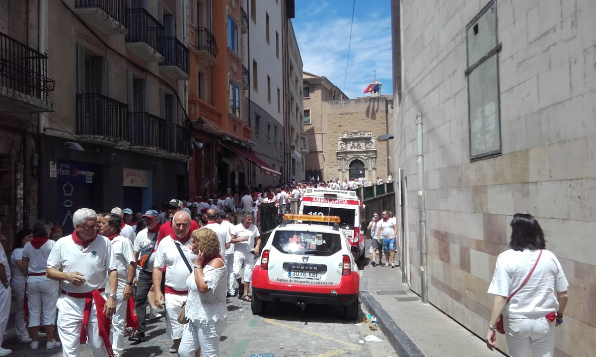 Sant fermin creu vermella