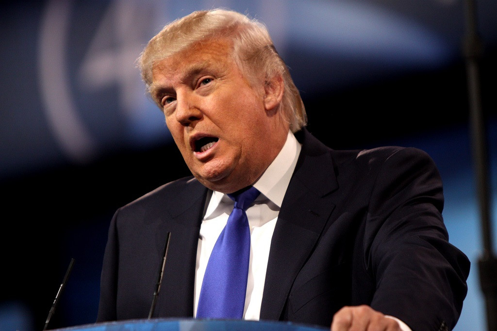 A Donald Trump no li agraden les bombetes de baix cconsumo