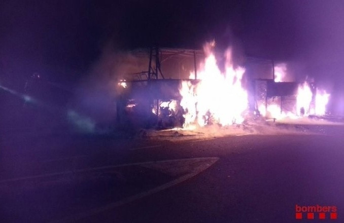 Incendi autocar AP7
