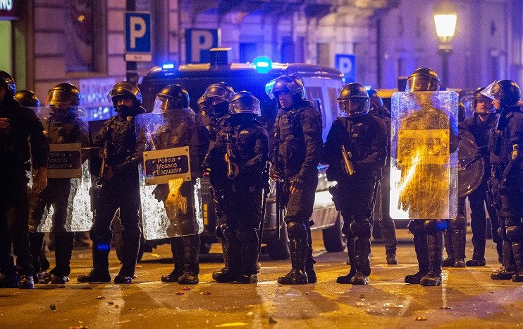 Disturbis a Barcelona després de la sentancia del proces