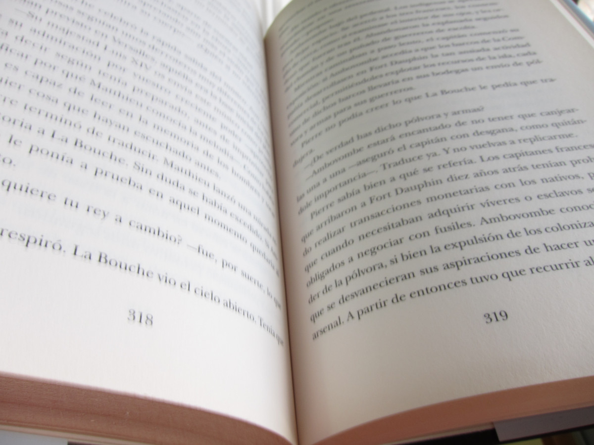 Imatge de llibre obert