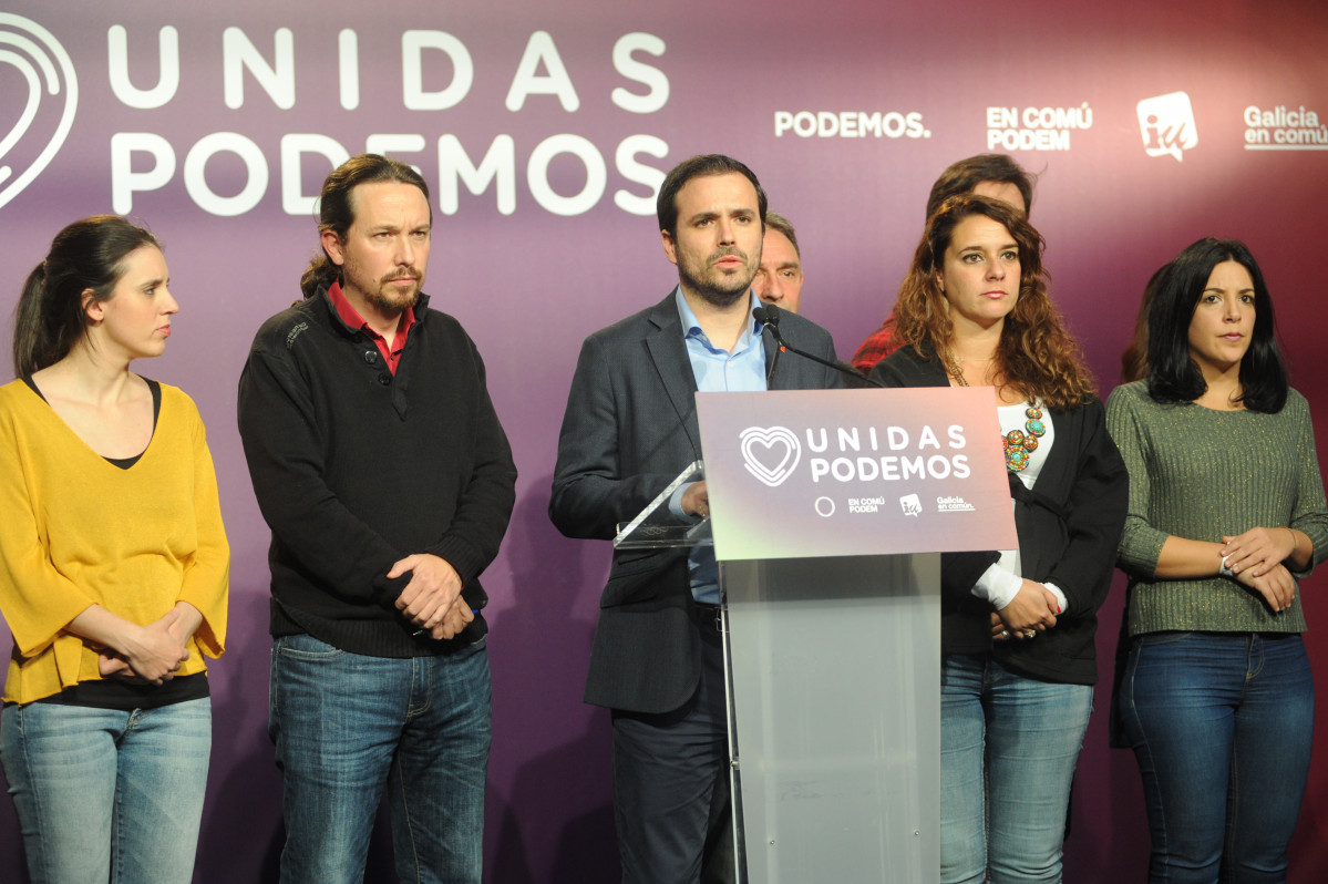 Alberto Garzu00f3n al costat de la resta de membres de Podem 10 N 2019