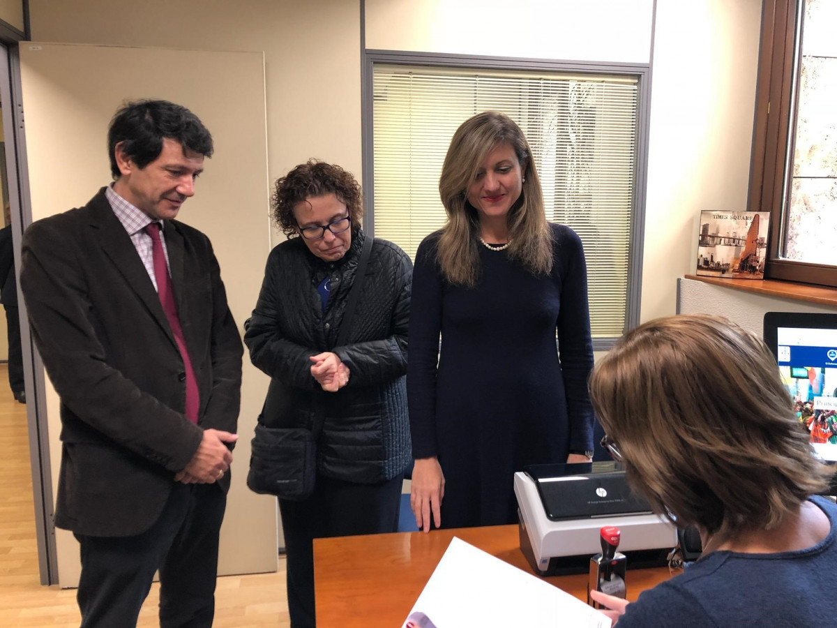 Professors Catalans presenten una queixa davant del Defensor de el Poble