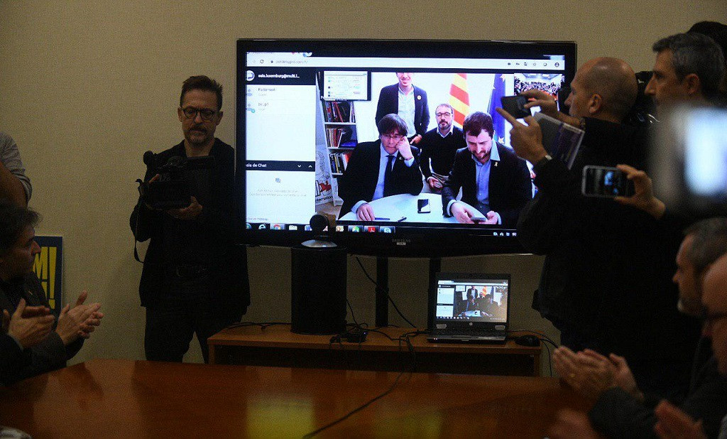 Puigdemont i Comu00edn en videoconferència des de Brussel·les després de la resolució de l'TJUE sobre Junqueras (2)