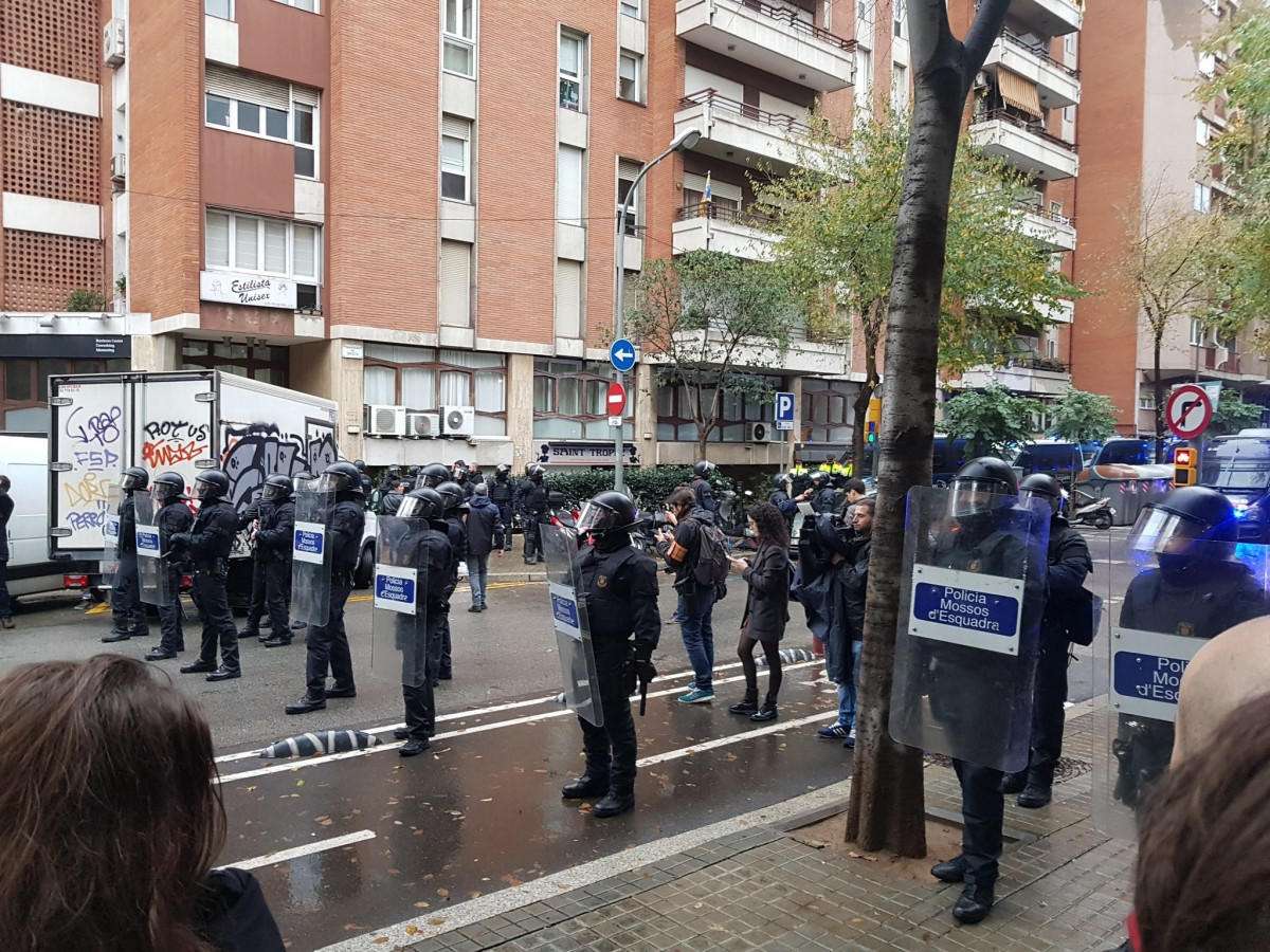 Desnonament Mossos Barcelona