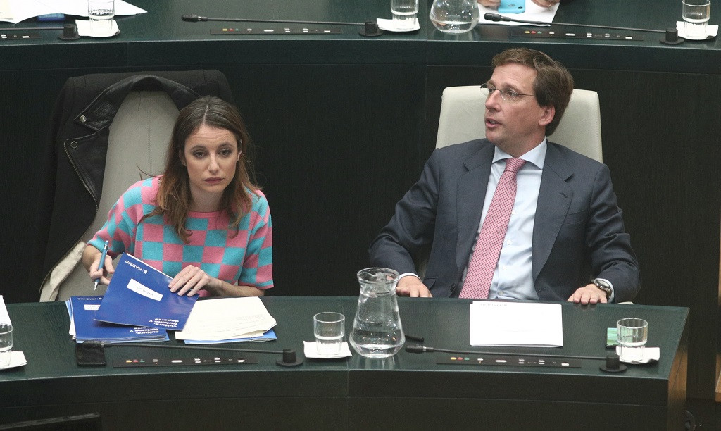 La delegada de l'u00e1rea de Cultura, Turisme i Esport de l'Ajuntament de Madrid, Andrea Levy i l'alcalde de Madrid, Josu00e9 Luis Martu00ednez