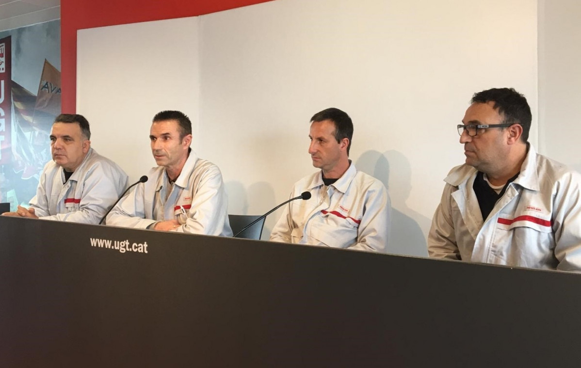 Representants sindicals de Nissan en roda de premsa aquest dijous a la seu d'UGT de Barcelona
