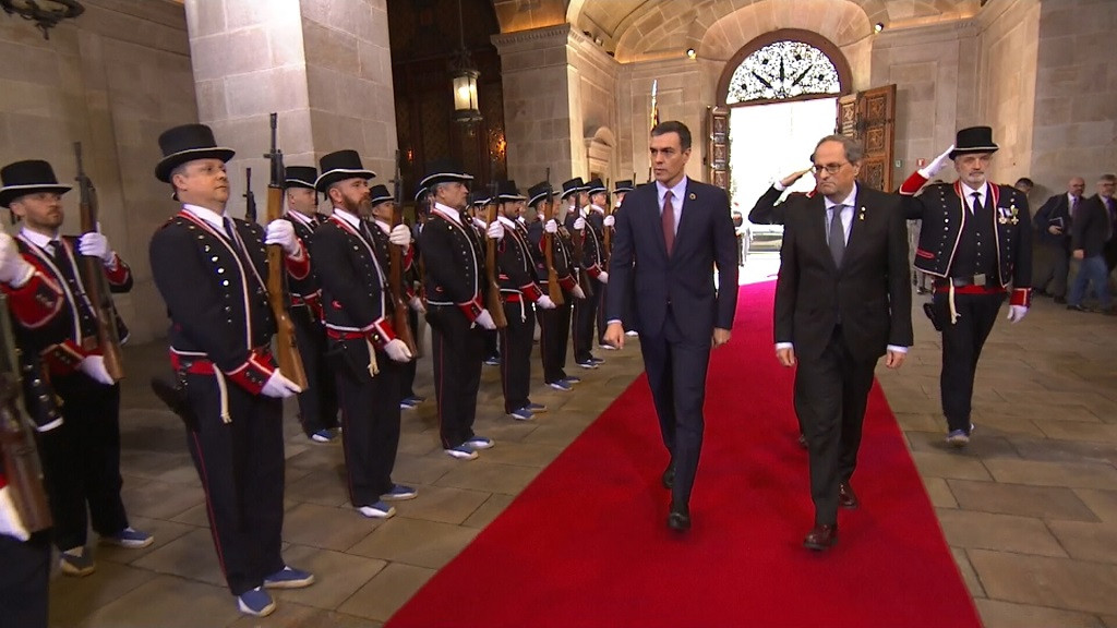 Pedro Sánchez i Quim Torra abans de la seva reunió el 6 de febrer
