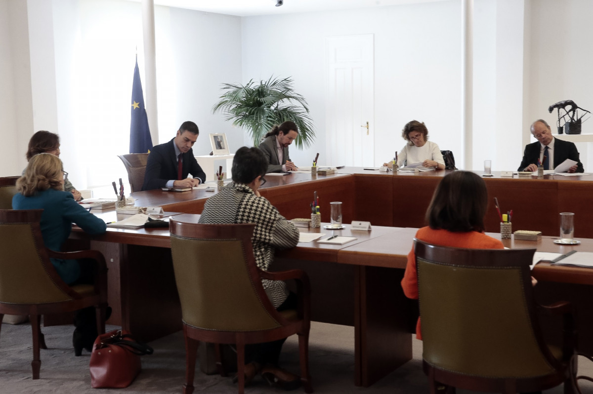 El president de Govern, Pedro Sánchez, presideix el Consell de Ministres extraordinari per aprovar mesures per contenir la coronavirus