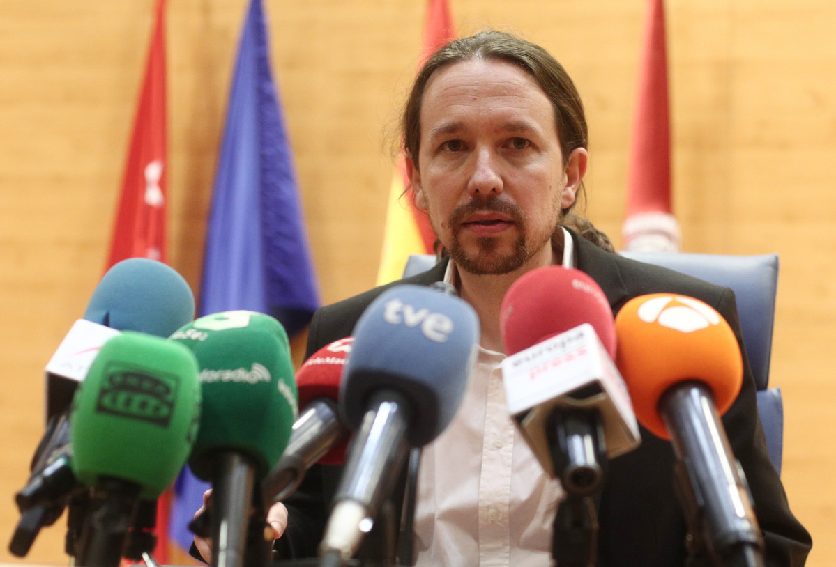 El vicepresident segon de Govern i ministre de Drets Socials i Agenda 2030 d'Espanya, Pablo Iglesias, minuts abans d'intervenir en l'acte 'reaccionarisme i feixisme al segle XXI' en e