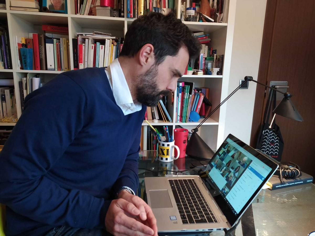 El president de Parlament, Roger Torrent, en una reunió telemàtica de la Mesa de la Cambra catalana.