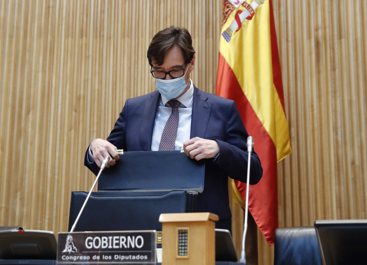 El ministre de Sanitat, Salvador Illa abans de comparèixer a la Comissió de Sanitat de Congrés celebrada aquest dijous sobre l'evolució de la crisi de l'coronavirus
