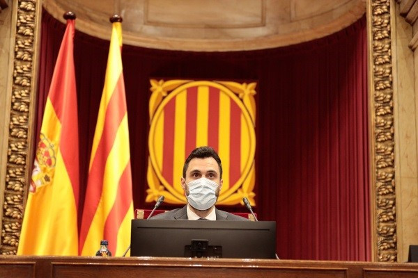 El president de Parlament, Roger Torrent, en el ple de l'21 de maig.