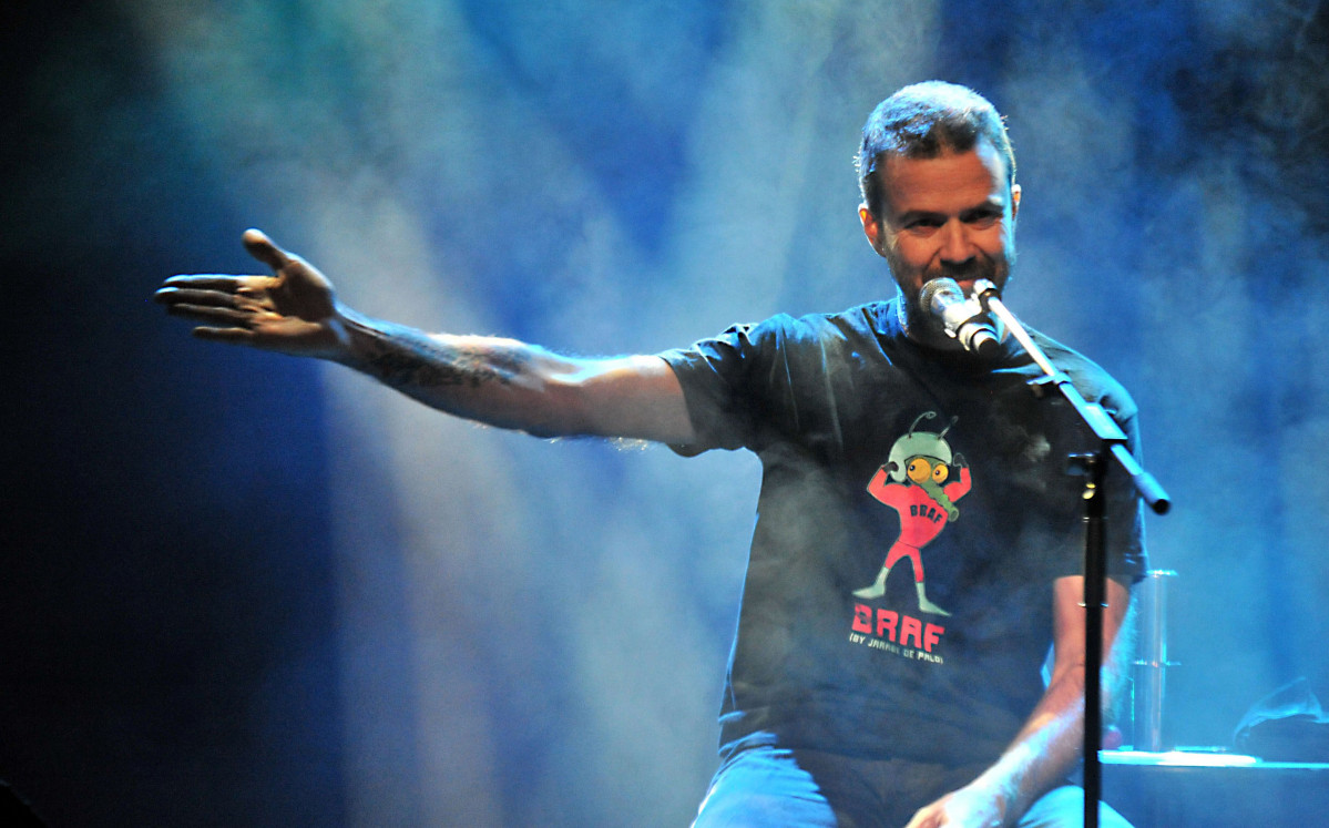 Mor Pau Donés, vocalista de Jarabe de Palo, als 53 anys després d'una llarga lluita contra en càncer.