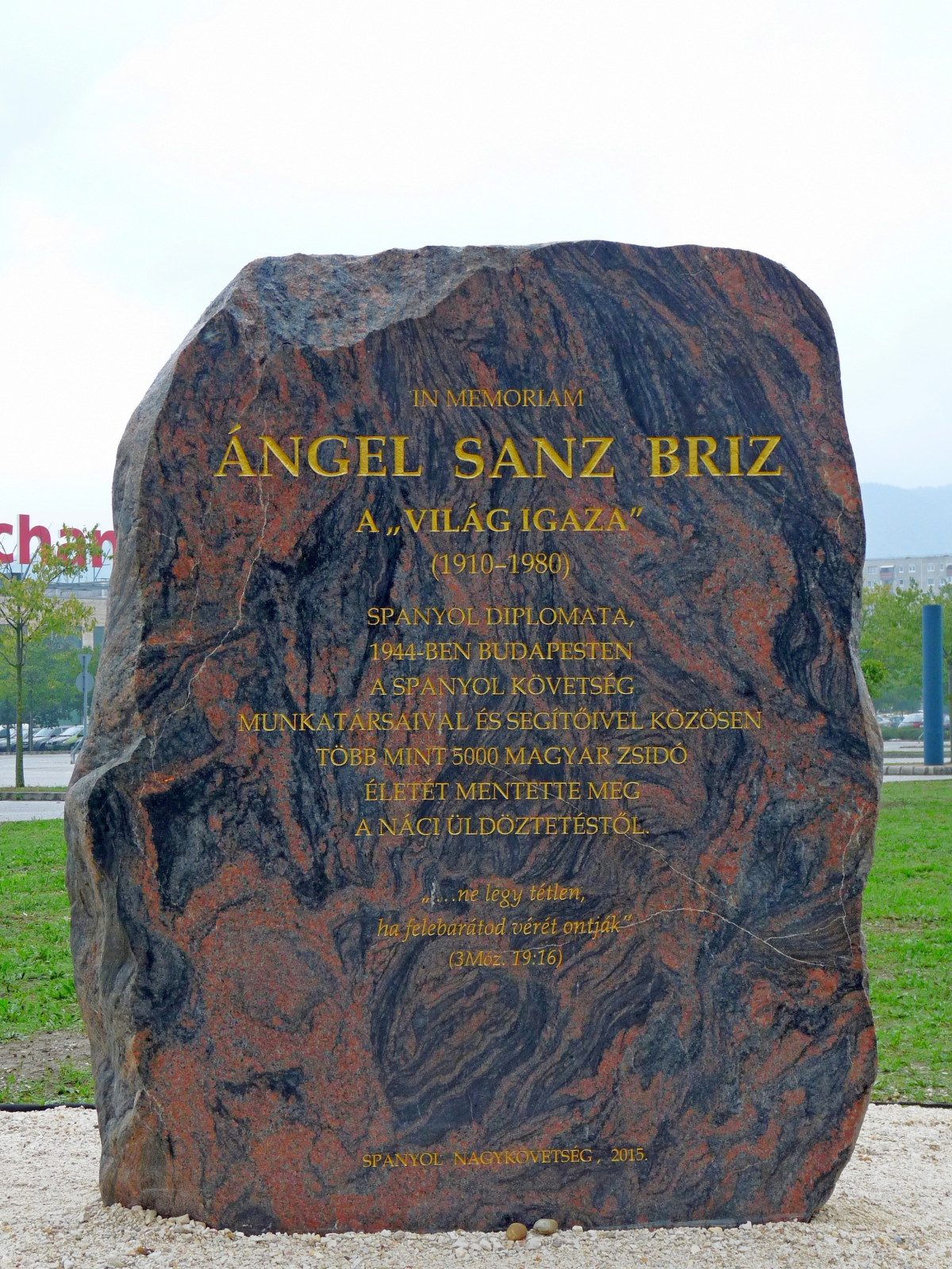 u00c1ngel Sanz Briz memorial (Budapest 03)