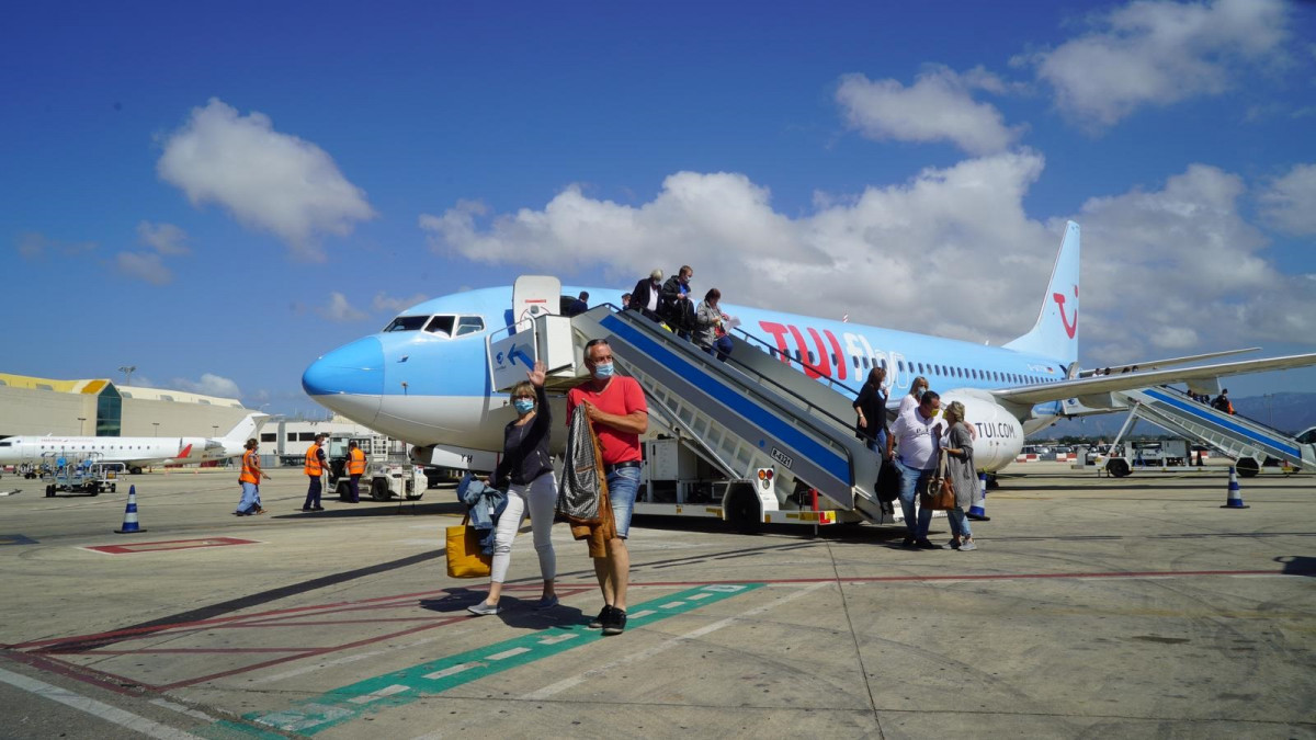 Arribada dels primers turistes alemanys a Balears amb el arrencada de el pla pilot
