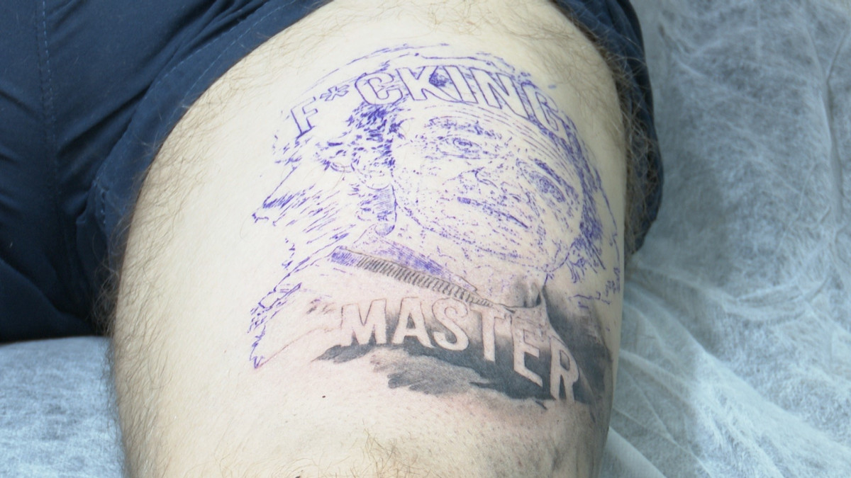 EuropaPress 3199919 imatge tatuatge rostre fernando simon