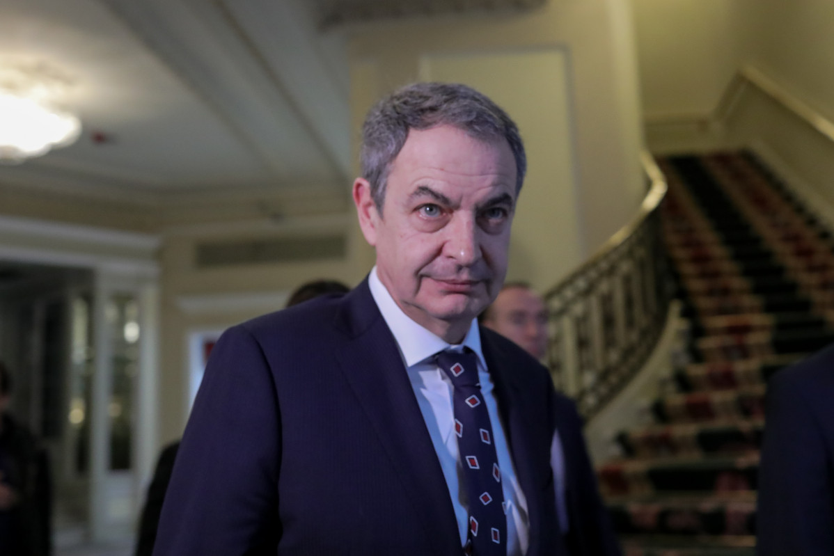 L'expresident de Govern José Luis Rodríguez Zapatero a la seva arribada a l'esmorzar informatiu organitzat per Nova Economia Fòrum a l'Hotel Westin Palace, Madrid (Espanya), a 9 de març de 2020.