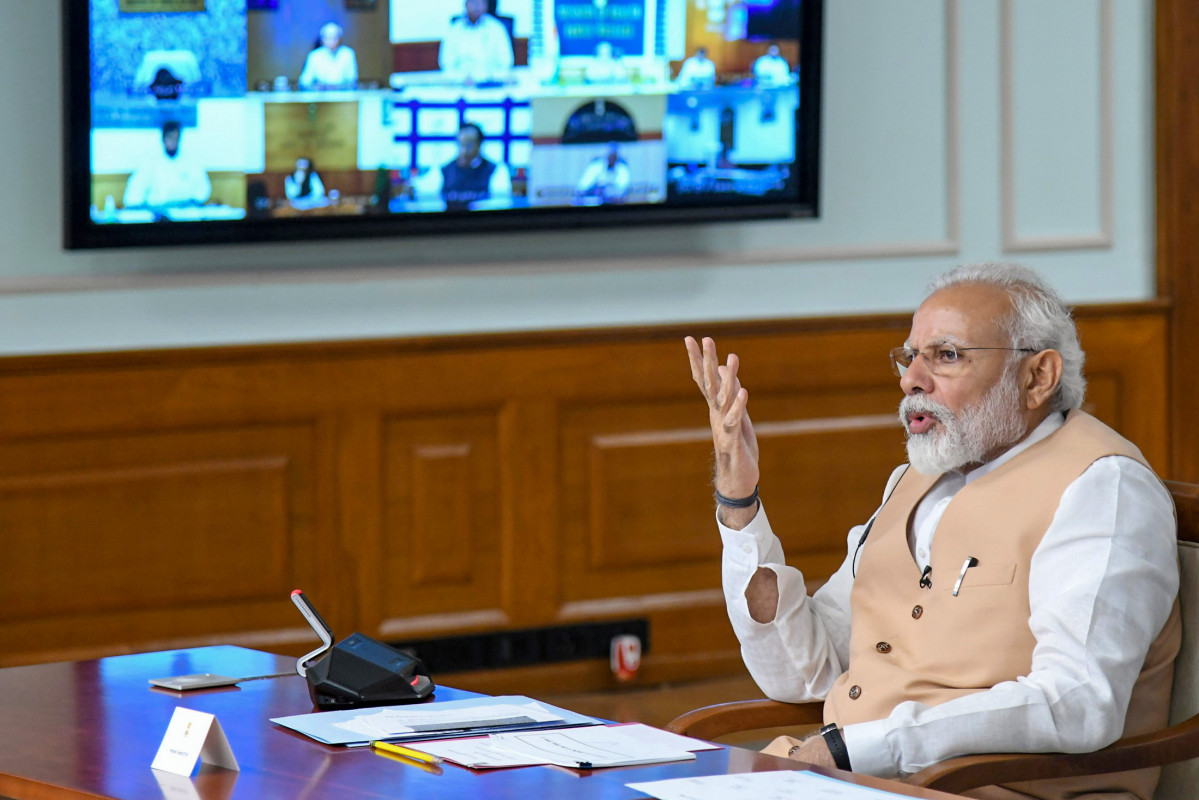 Narendra Modi encapçala una reunió amb ministres